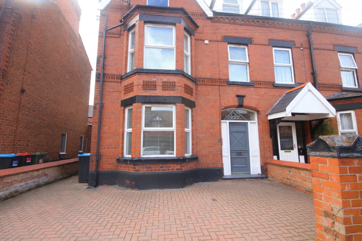 11 Halkyn Road, Hoole