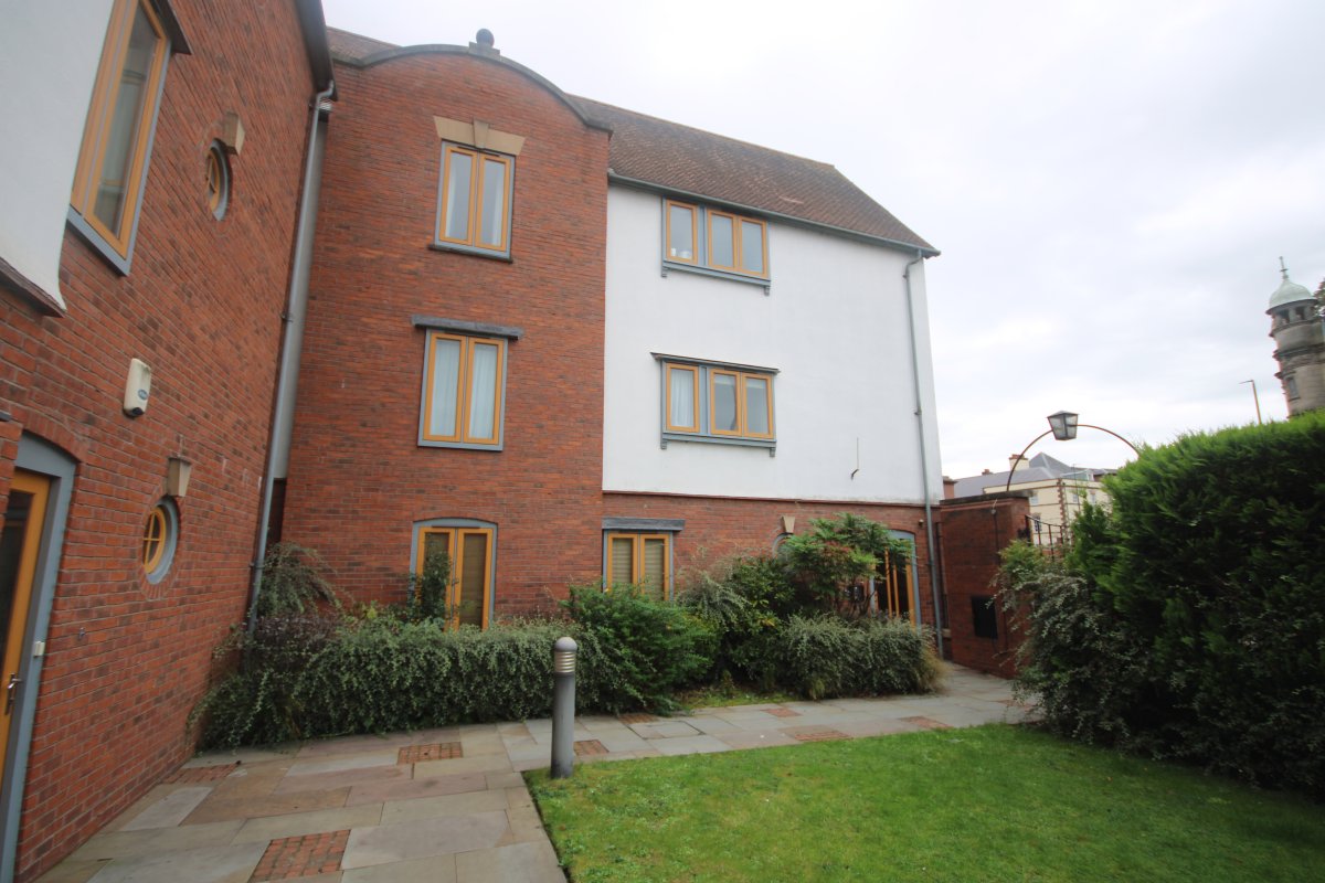 156 Foregate Street, Chester