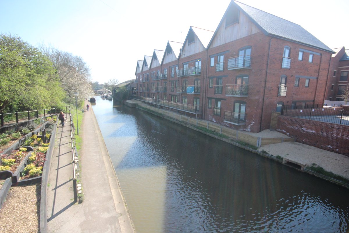 Lock Court, Chester